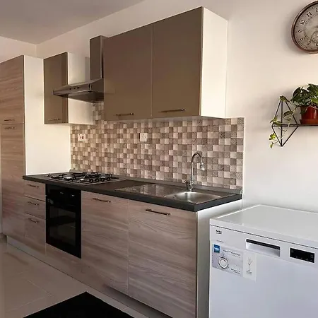 Cozy, Spacious 3 Bedroom Maisonette, 6 To 8 Ppl, 1 Min Walk From Seafront Marsaxlokk