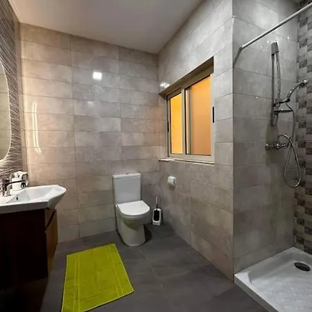 Holiday home Cozy, Spacious 3 Bedroom Maisonette, 6 To 8 Ppl, 1 Min Walk From Seafront Marsaxlokk