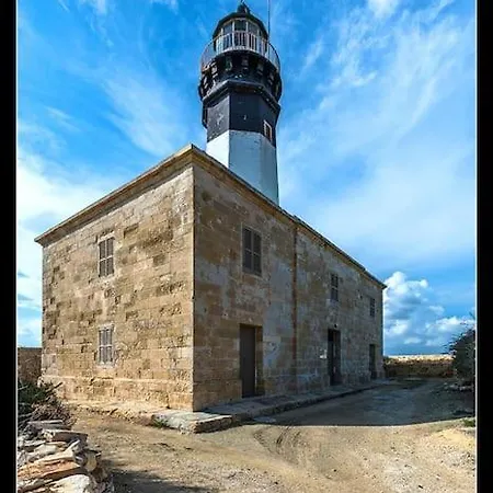 Cozy, Spacious 3 Bedroom Maisonette, 6 To 9 Ppl, 1 Min Walk From Seafront Marsaxlokk