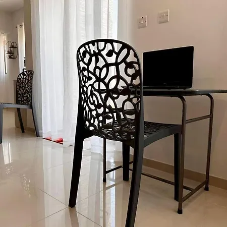 Tatil Evi Marsaxlokk, Cozy, Spacious 3 Bedroom Maisonette, 1 Min Walk From Seafront *