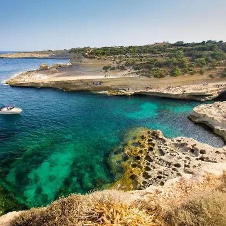 Tatil Evi Marsaxlokk, Cozy, Spacious 3 Bedroom Maisonette, 1 Min Walk From Seafront