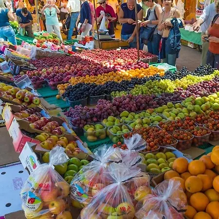 Cozy, Spacious 3 Bedroom Maisonette, 6 To 9 Ppl, 1 Min Walk From Seafront *