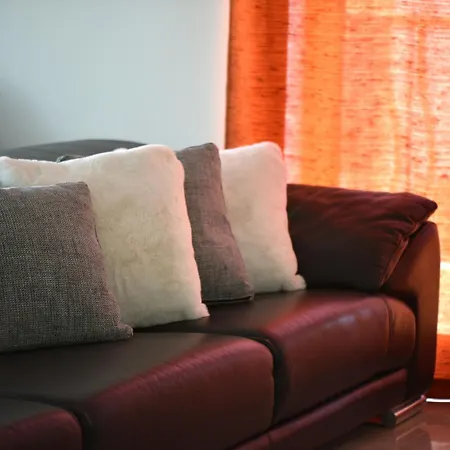 Holiday home Cozy, Spacious 3 Bedroom Maisonette, 6 To 8 Ppl, 1 Min Walk From Seafront